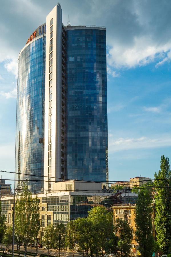 Бульвар Леси Украинки 10 Kyiv Exterior photo